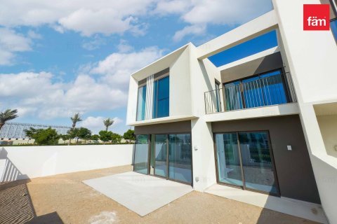 Adosado en Dubai, 4 dormitorios, 257.5 m², № 23210 - foto 1