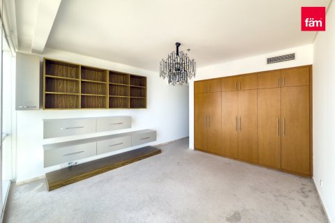 Apartment in Dubai 3 bedrooms, 207.1 sq.m. № 23213 - photo 4