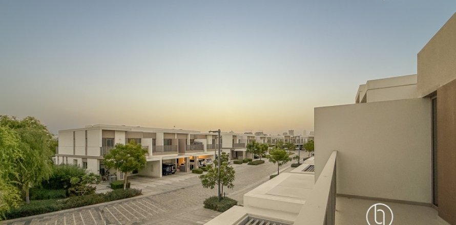 Villa en Tilal Al Ghaf, Dubai, 4 dormitorios, 198 m², № 99251