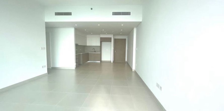 Квартира в Дубае, 2 спальни, 120.8м², № 60350