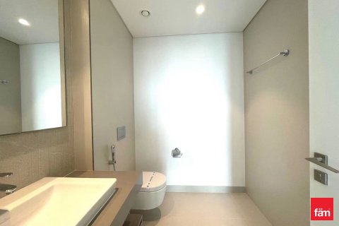 Купить квартиру в Дубае: 2 спальни, 120.8м², № 60350 - фото 9