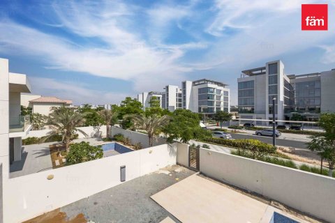 Снять в аренду виллу в Дубае: 4 спальни, 627м², № 60353 - фото 20