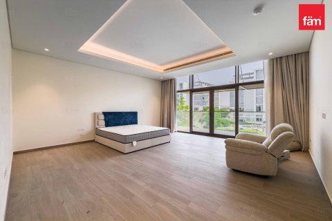 Снять в аренду виллу в Дубае: 4 спальни, 627м², № 60353 - фото 21