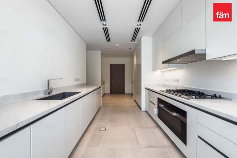 Снять в аренду виллу в Дубае: 4 спальни, 627м², № 60353 - фото 8