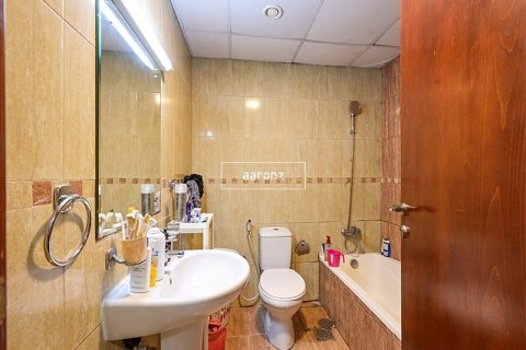 Apartment in Jumeirah Lake Towers, Dubai 2 bedrooms, 64.1 sq.m. № 42600 - photo 9