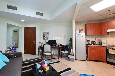 Apartment in Jumeirah Lake Towers, Dubai 2 bedrooms, 64.1 sq.m. № 42600 - photo 4
