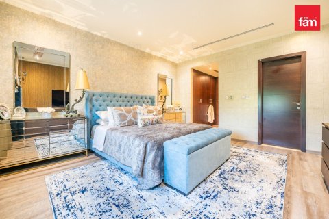 Villa in Jumeirah Park, Dubai 3 bedrooms, 679.9 sq.m. № 59541 - photo 13