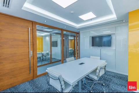 Office in Dubai 163.7 sq.m. № 47664 - photo 11