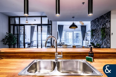 Apartment in Jumeirah Lake Towers, Dubai 1 bedroom, 139 sq.m. № 76244 - photo 11