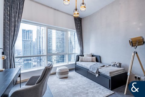 Apartment in Jumeirah Lake Towers, Dubai 1 bedroom, 139 sq.m. № 76244 - photo 17