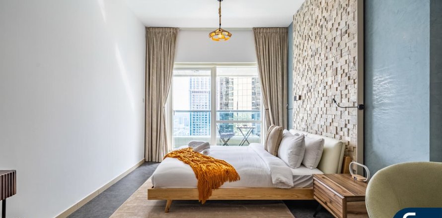 Apartment in Jumeirah Lake Towers, Dubai 1 bedroom, 139 sq.m. № 76244