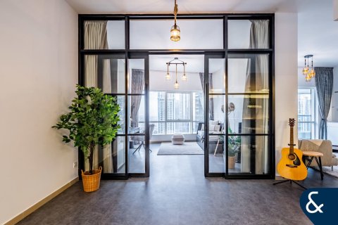 Apartment in Jumeirah Lake Towers, Dubai 1 bedroom, 139 sq.m. № 76244 - photo 16