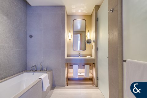 Apartment in Downtown Dubai (Downtown Burj Dubai), Dubai 3 bedrooms, 157 sq.m. № 76252 - photo 13