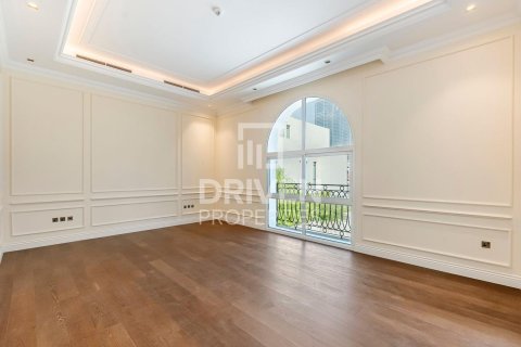 Villa in Al Wasl, Dubai 7 bedrooms, 1372 sq.m. № 20054 - photo 25