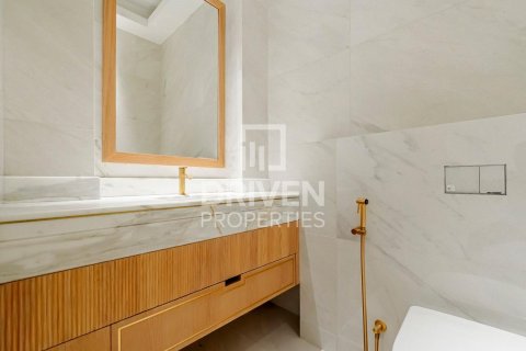 Villa in Al Wasl, Dubai 7 bedrooms, 1372 sq.m. № 20054 - photo 22