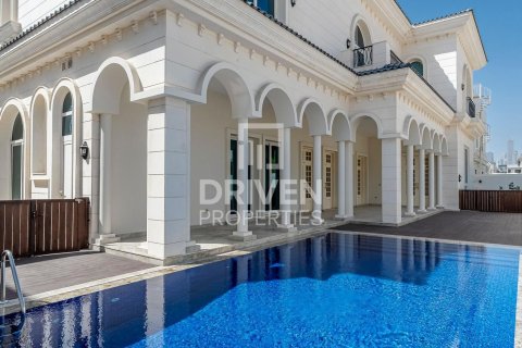 Villa in Al Wasl, Dubai 7 bedrooms, 1372 sq.m. № 20054 - photo 2