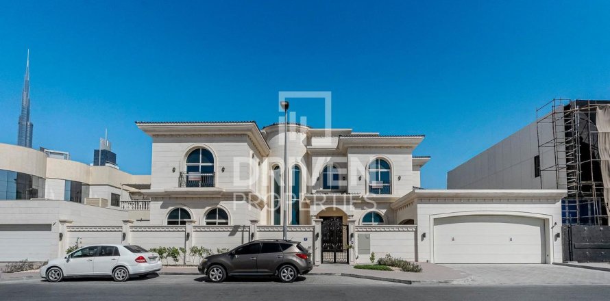 Villa in Al Wasl, Dubai 7 bedrooms, 1372 sq.m. № 20054