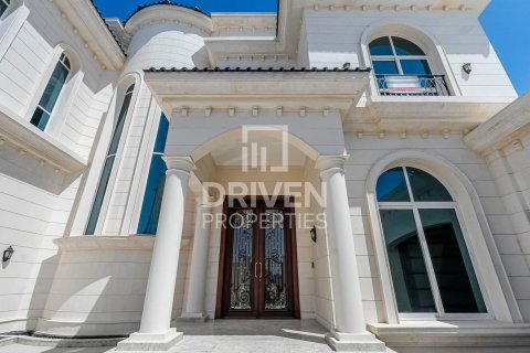 Villa in Al Wasl, Dubai 7 bedrooms, 1372 sq.m. № 20054 - photo 27