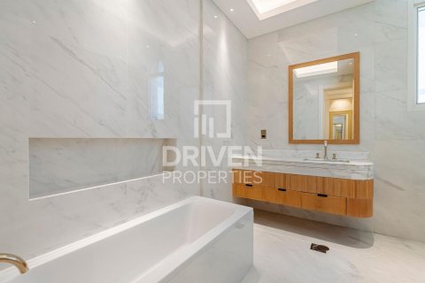 Villa in Al Wasl, Dubai 7 bedrooms, 1372 sq.m. № 20054 - photo 13