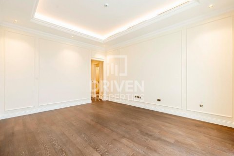 Villa in Al Wasl, Dubai 7 bedrooms, 1372 sq.m. № 20054 - photo 18