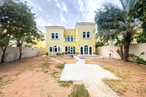 Villa à Legacy, Jumeirah Park, Dubai, 3 chambres, 285 m², № 44897 - photo 1