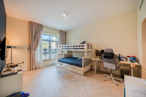 Appartement à The Views 1, The Views, Dubai, 2 chambres, 180.79016703 m², № 63625 - photo 12