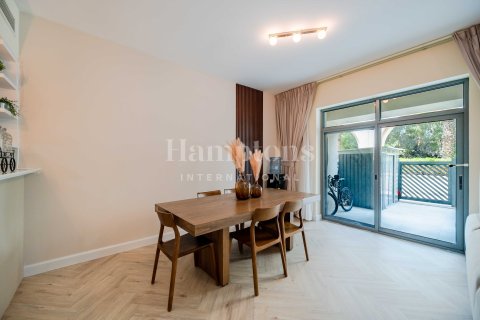 Appartement à The Views 1, The Views, Dubai, 2 chambres, 180.79016703 m², № 63625 - photo 4