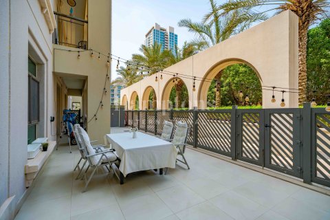 Appartement à The Views 1, The Views, Dubai, 2 chambres, 180.79016703 m², № 63625 - photo 7