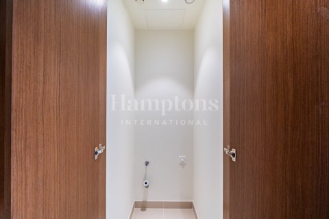 Apartment in Dubai Harbour, Dubai 2 bedrooms, 111.66940600 sq.m. № 63624 - photo 12