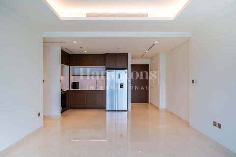 Apartment in Dubai Harbour, Dubai 2 bedrooms, 111.66940600 sq.m. № 63624 - photo 3