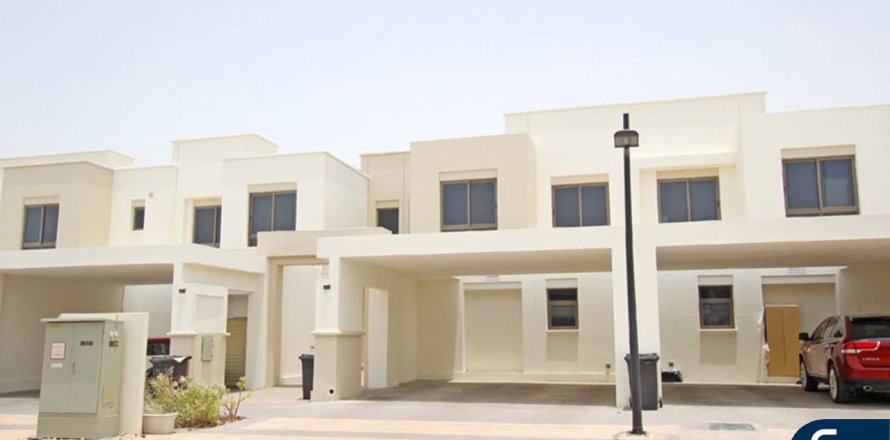 Villa in Hayat Townhouses, Town Square, Dubai 3 bedrooms, 201 sq.m. № 98636