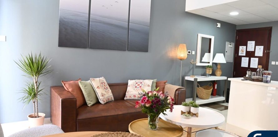 Apartment in Marina Wharf, Dubai Marina, Dubai 2 bedrooms, 71 sq.m. № 98640