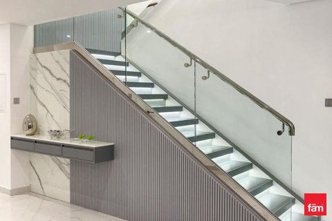 Apartment in Dubai Marina, Dubai 3 bedrooms, 279.5 sq.m. № 69425 - photo 8