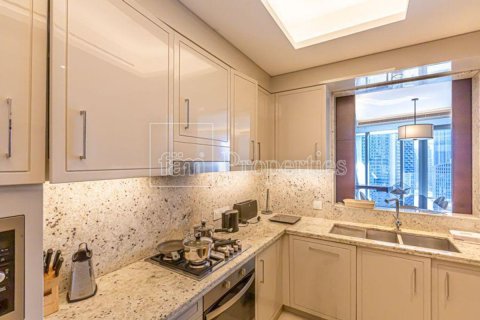 Apartment in Downtown Dubai (Downtown Burj Dubai), Dubai 2 bedrooms, 141 sq.m. № 84117 - photo 9