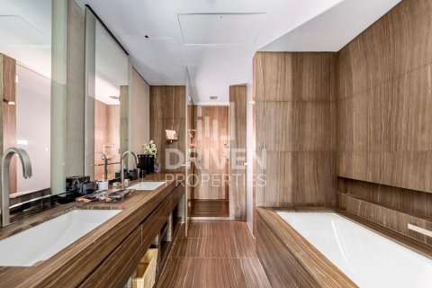 Apartment in Downtown Dubai (Downtown Burj Dubai), Dubai 1 bedroom, 97.64 sq.m. № 136355 - photo 11