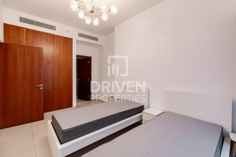 Duplex in Central Park Tower, DIFC, Dubai 2 bedrooms, 165 sq.m. № 136353 - photo 9