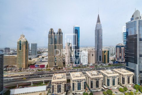 Duplex in Central Park Tower, DIFC, Dubai 2 bedrooms, 165 sq.m. № 136353 - photo 14