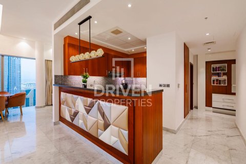 Duplex in Central Park Tower, DIFC, Dubai 2 bedrooms, 165 sq.m. № 136353 - photo 5