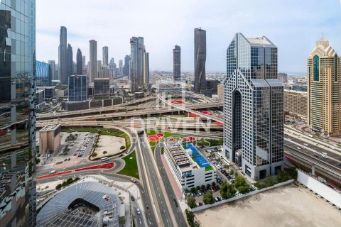 Duplex in Central Park Tower, DIFC, Dubai 2 bedrooms, 165 sq.m. № 136353 - photo 15
