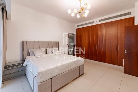 Duplex in Central Park Tower, DIFC, Dubai 2 bedrooms, 165 sq.m. № 136353 - photo 6