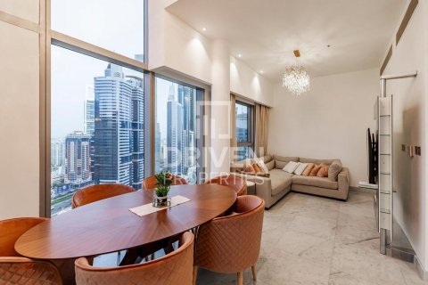 Duplex in Central Park Tower, DIFC, Dubai 2 bedrooms, 165 sq.m. № 136353 - photo 2