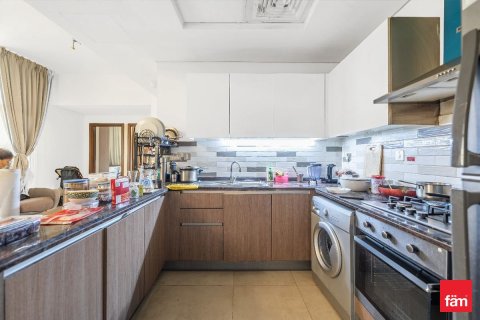 Apartment in Al Furjan, Dubai 2 bedrooms, 84.6 sq.m. № 70420 - photo 6