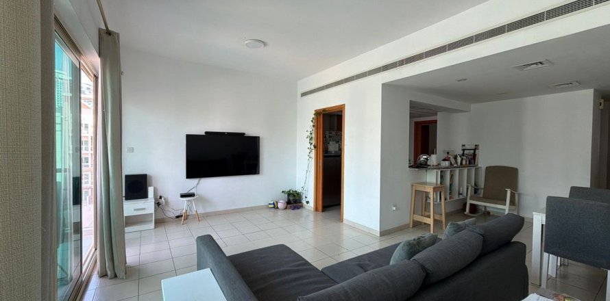 Appartement à Dubai, 2 chambres, 120 m², № 70422