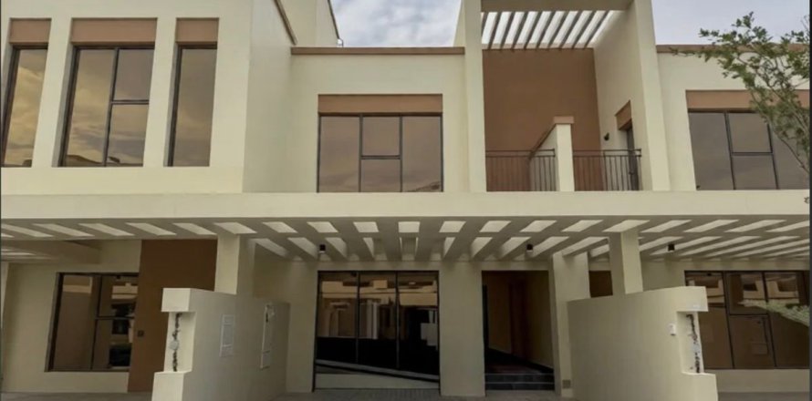 Townhouse in Dubai 4 bedrooms, 211.8 sq.m. № 114544
