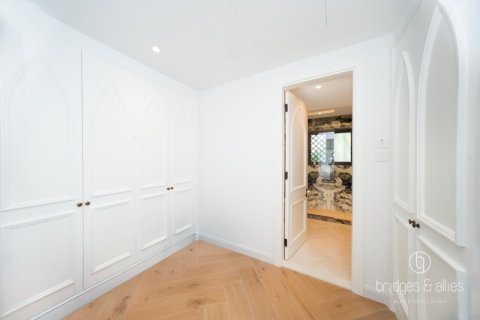 Снять в аренду квартиру в Old Town, Дубай: 2 спальни, 179м², № 90782 - фото 11