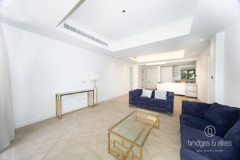 Снять в аренду квартиру в Old Town, Дубай: 2 спальни, 179м², № 90782 - фото 7