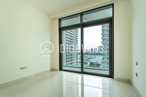 Apartment in EMAAR Beachfront, Dubai Harbour, Dubai 2 bedrooms, 109 sq.m. № 38401 - photo 12