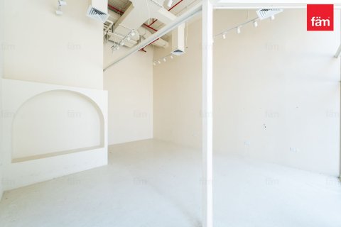 Tienda en Dubai, 47.8 m², № 114904 - foto 4