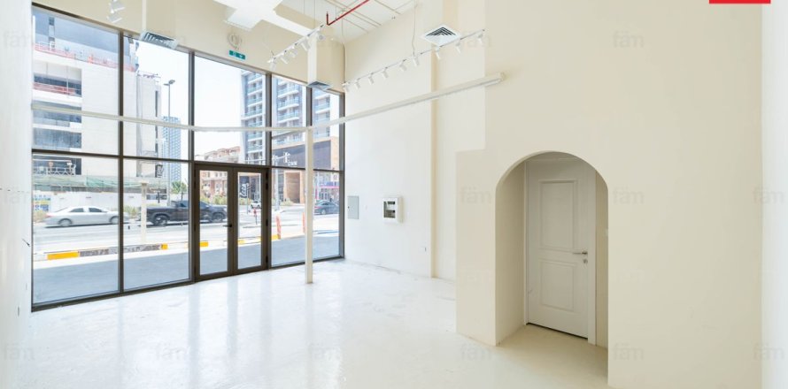 Tienda en Dubai, 47.8 m², № 114904