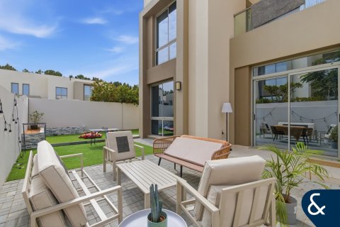 Villa in Reem Community, Arabian Ranches 2, Dubai 4 bedrooms, 264 sq.m. № 98375 - photo 9